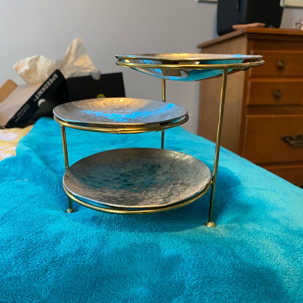 UO Jewelry Stand, Price Firm